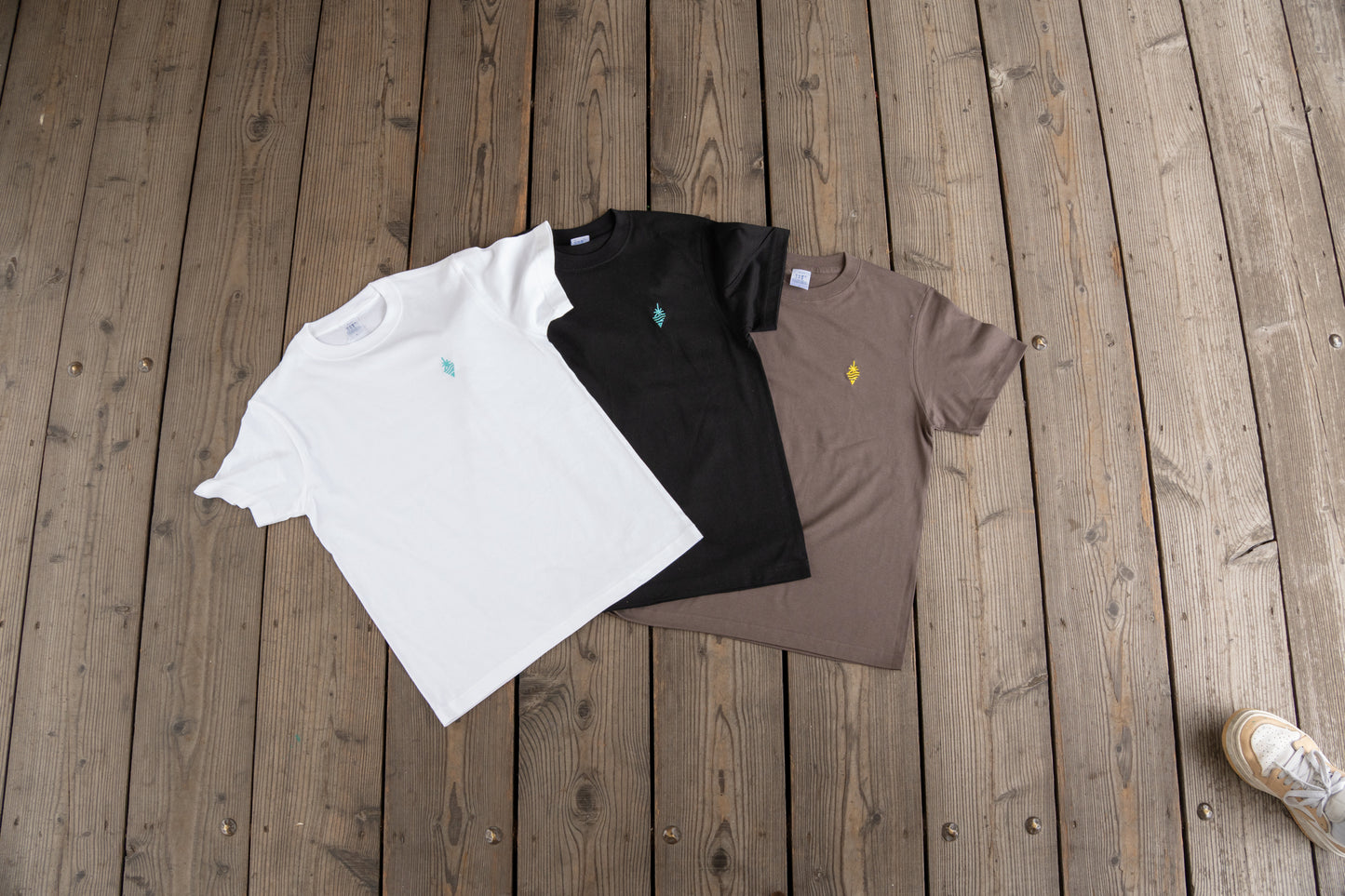 Maresta logo Tee